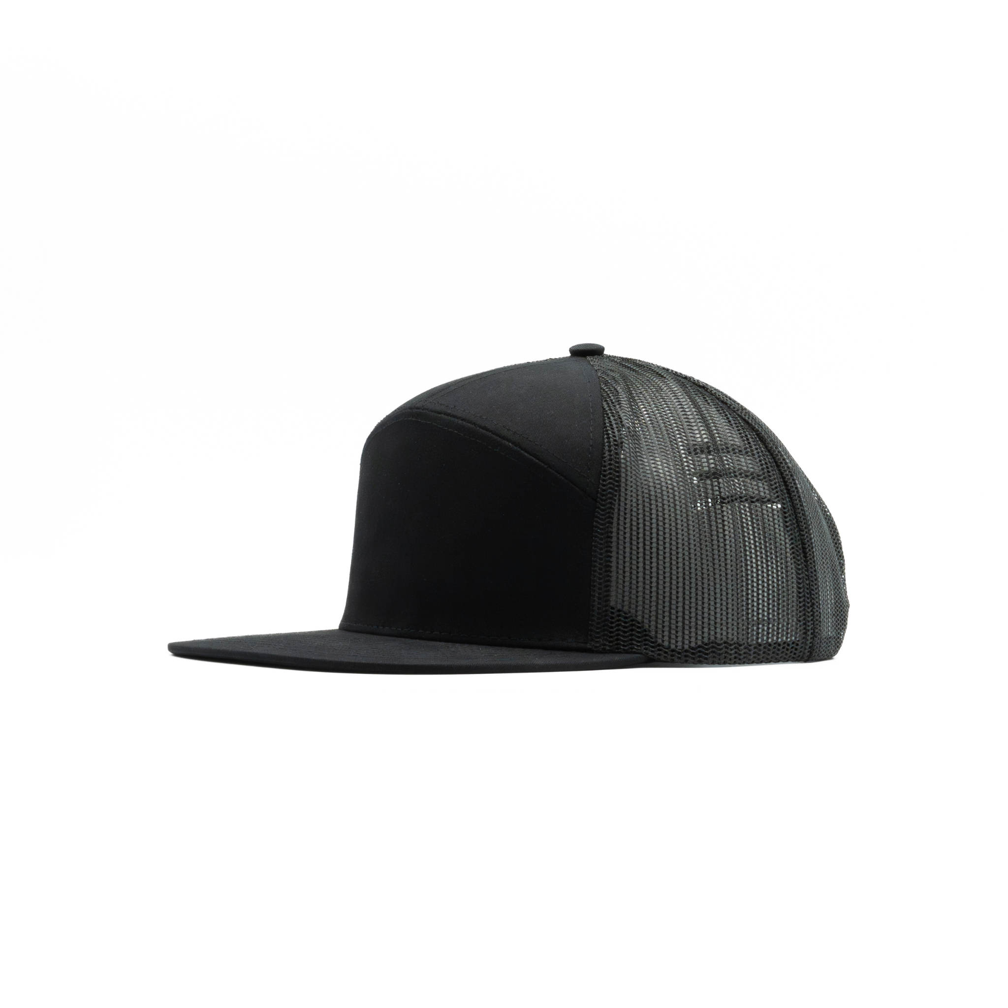 635 — 7 Panel Mesh Trucker